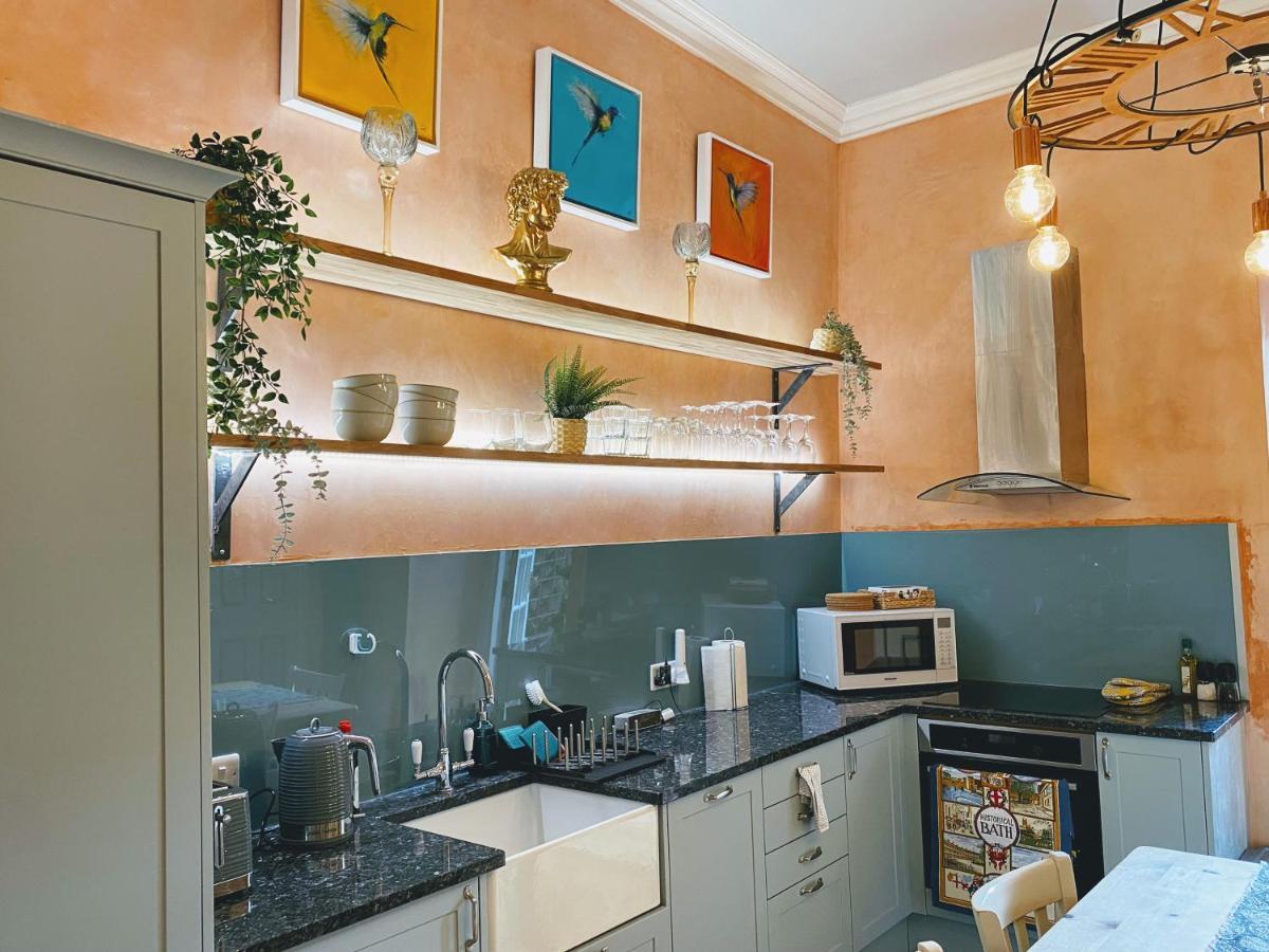 The Pickwick House 2 Bedroom Free Parking บาธ ภายนอก รูปภาพ