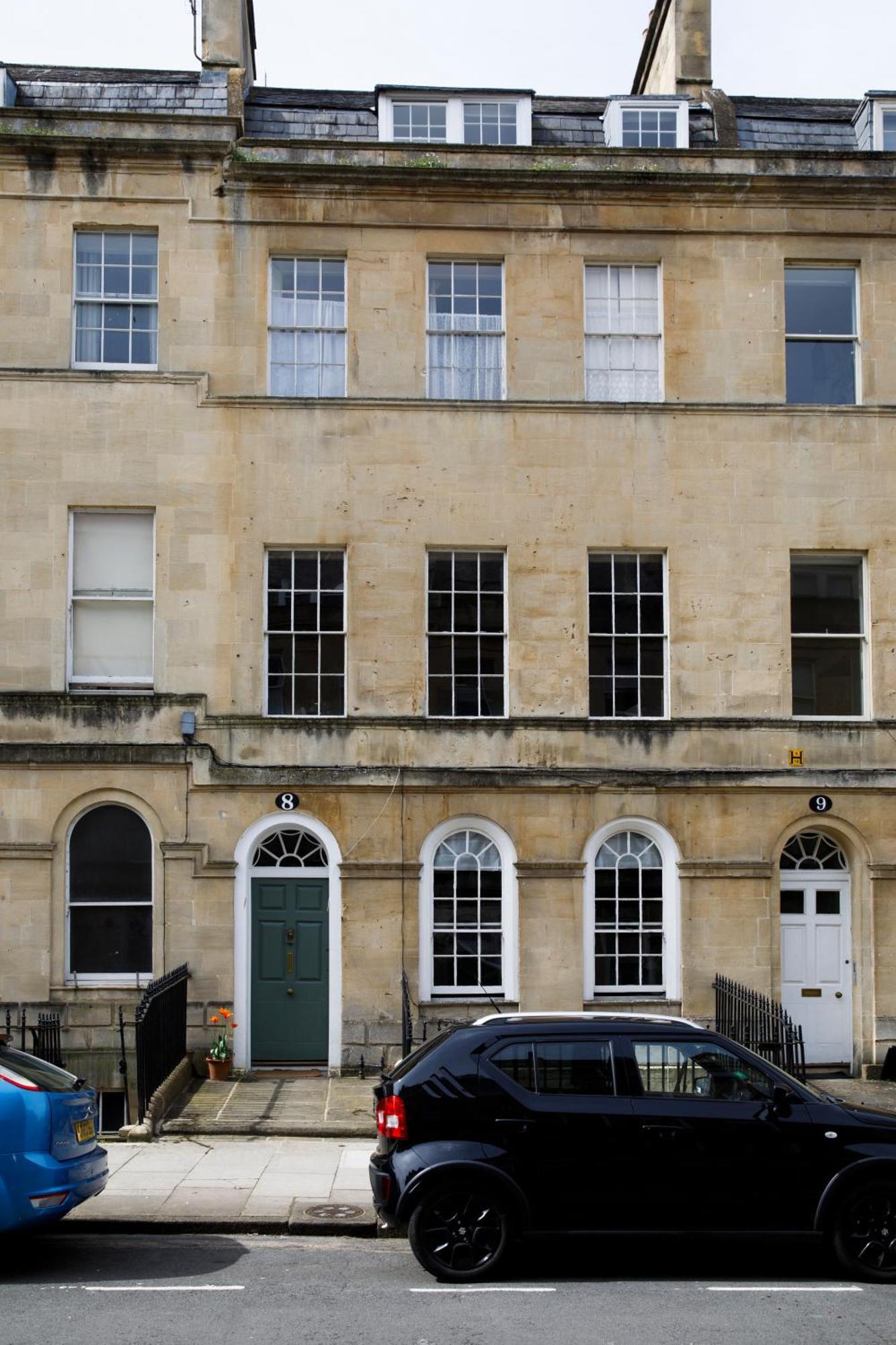 The Pickwick House 2 Bedroom Free Parking บาธ ภายนอก รูปภาพ